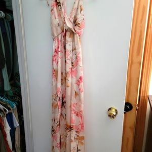 Floral dress, never worn